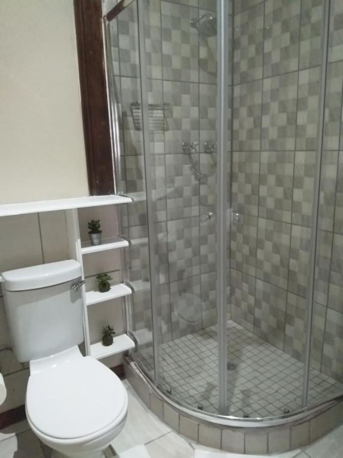 Khokha Moya Guesthouse Эрмело Экстерьер фото