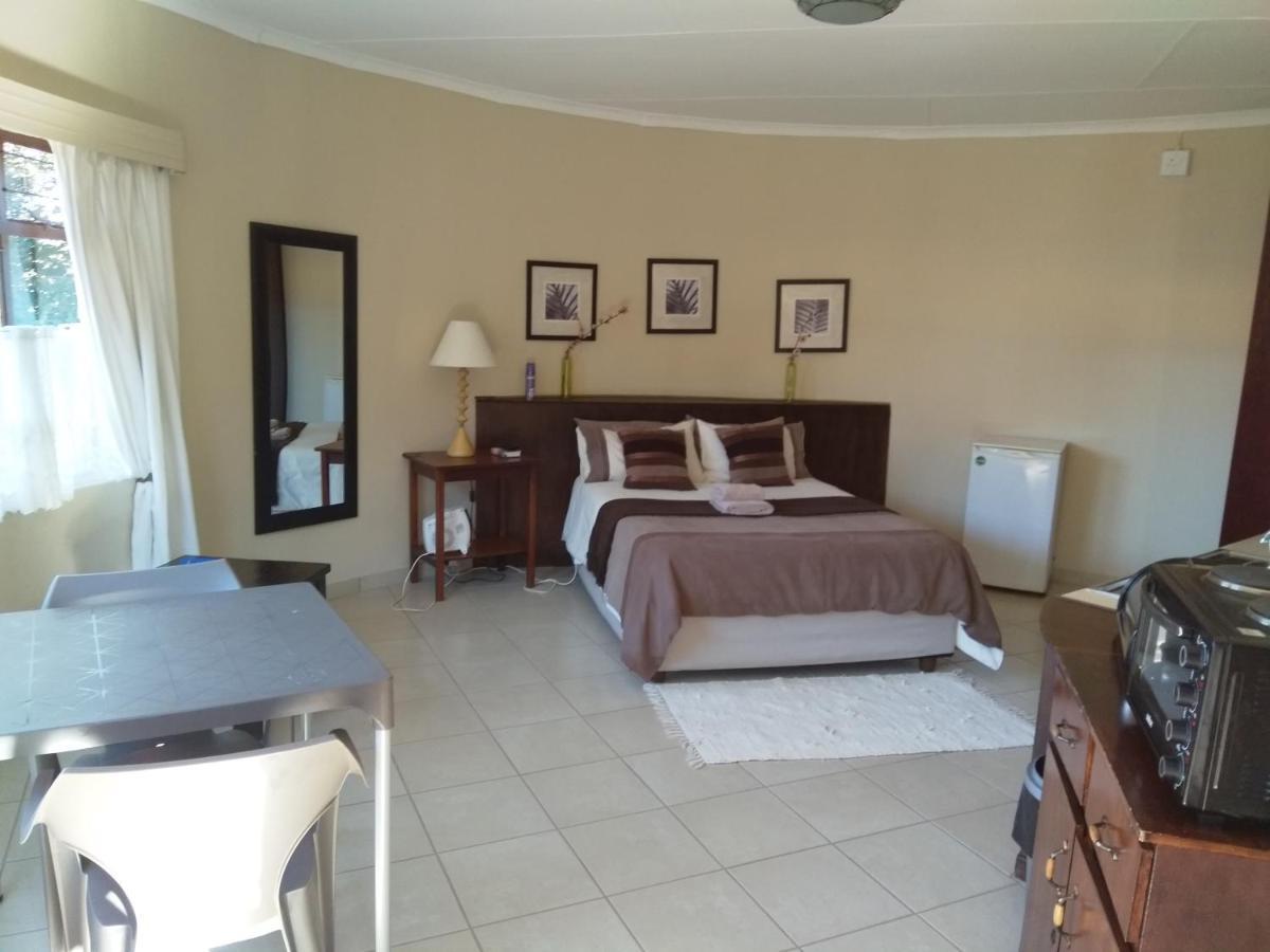 Khokha Moya Guesthouse Эрмело Экстерьер фото