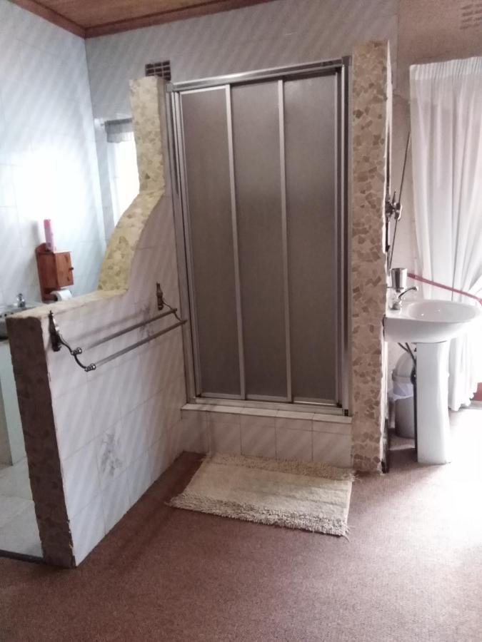 Khokha Moya Guesthouse Эрмело Экстерьер фото