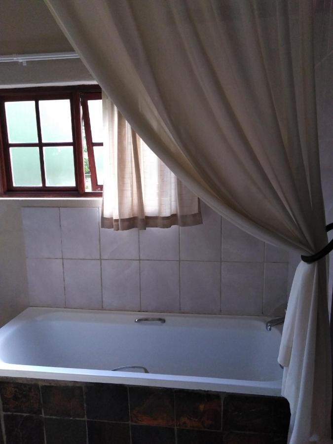 Khokha Moya Guesthouse Эрмело Экстерьер фото